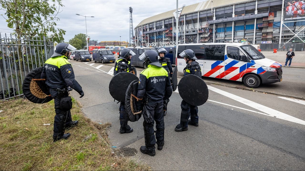 Politie en ME waren op het nodige voorbereid (foto: ANP).