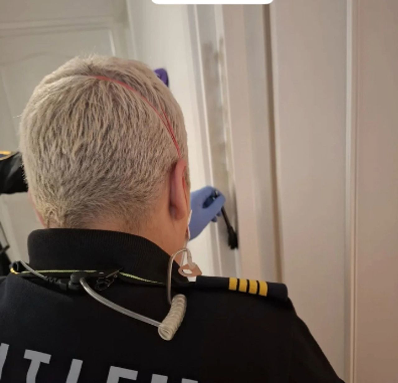 De politie doet vrijdagavond sporenonderzoek (foto: Instagram Recherche Oost-Brabant).