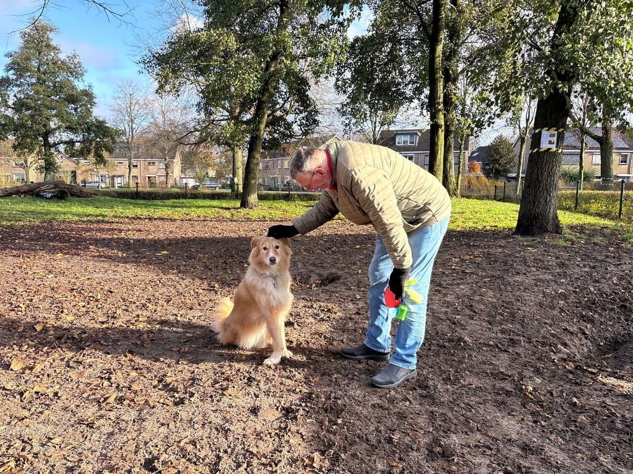 Wim van Vliet en zijn trouwe viervoeter (foto: Raymond Merkx).