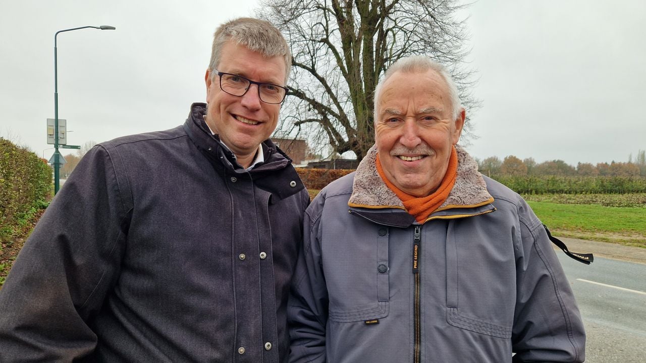 De heren van de dorpsraad van Sambeek