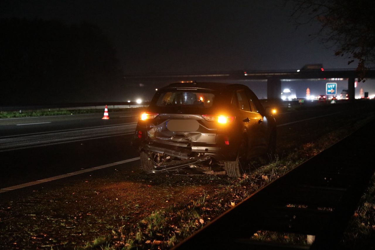 Een van de auto's op de A58 (foto: Christian Traets/Persbureau Heitink).