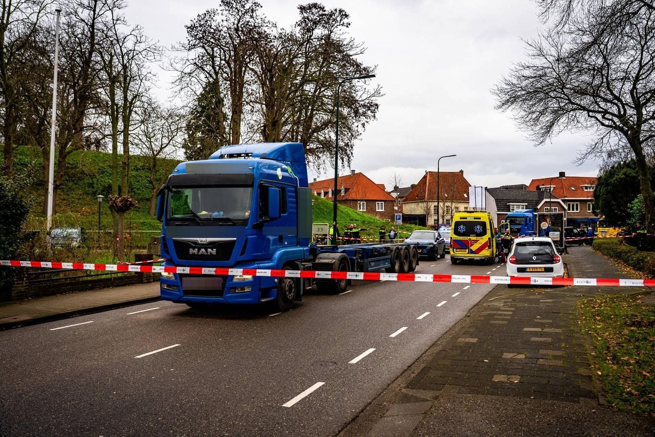 De fietser raakte zwaargewond bij de botsing