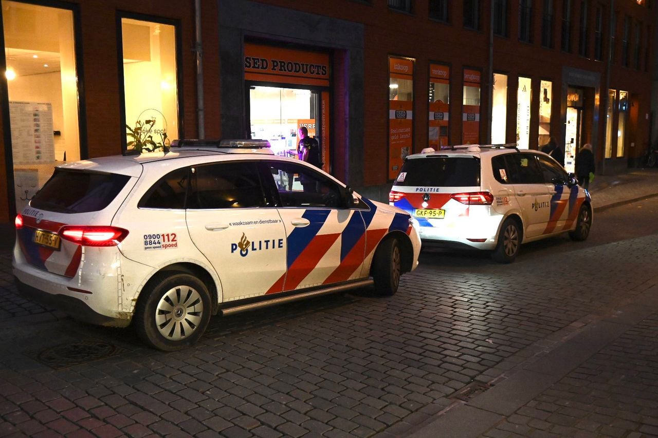 De daders zijn gevlucht (foto: Perry Roovers / Persbureau Heitink).