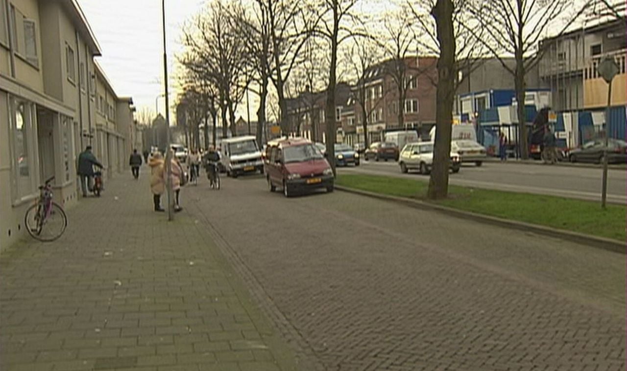 Overdag was het rustig op straat en 's avonds braken er rellen uit aan de Graafseweg.