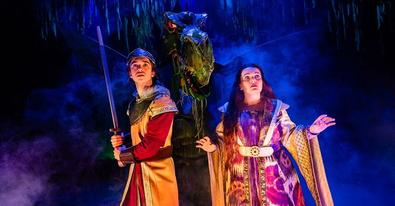 Thijmen als Joris in de musical Joris en de Draak (foto: Efteling).