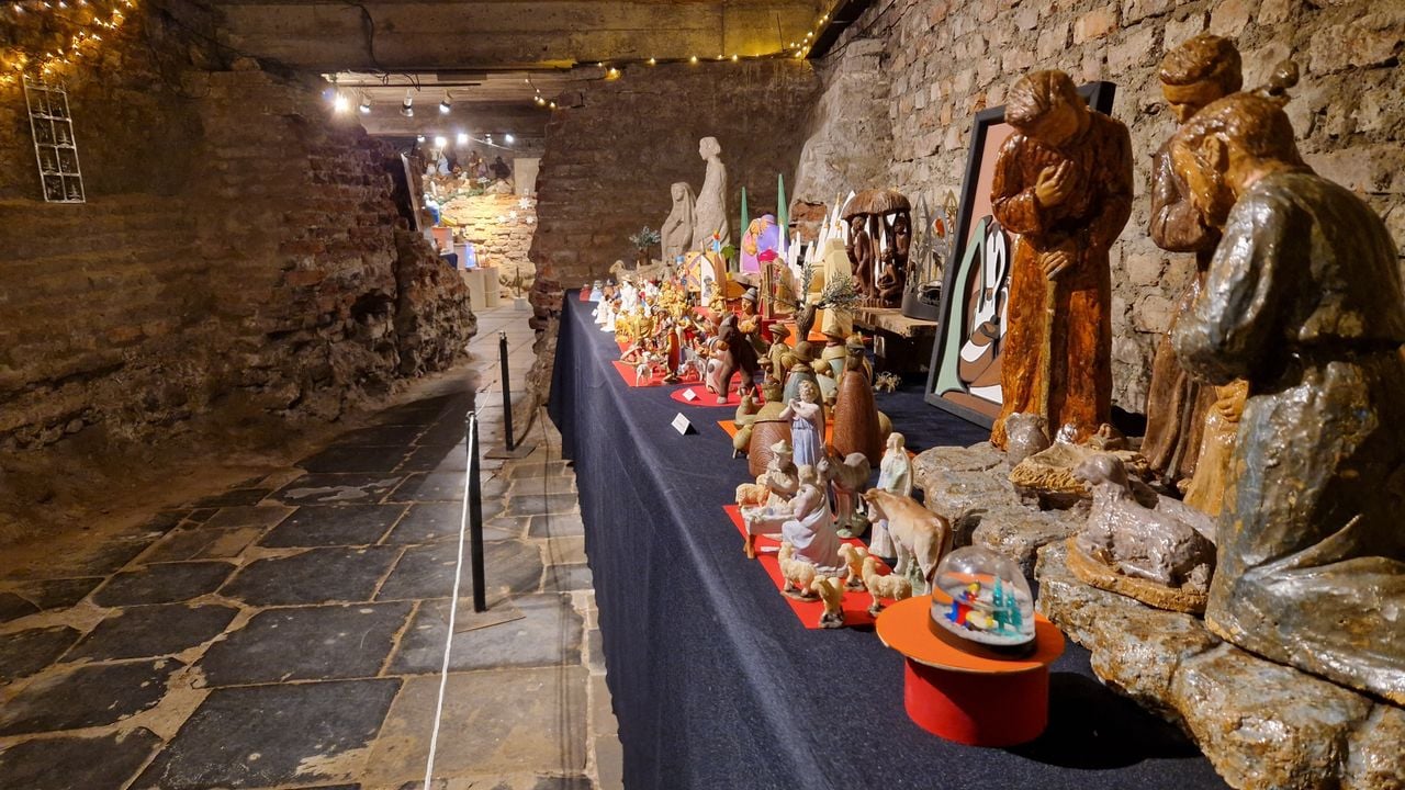 Een deel van de expositie in de basiliek