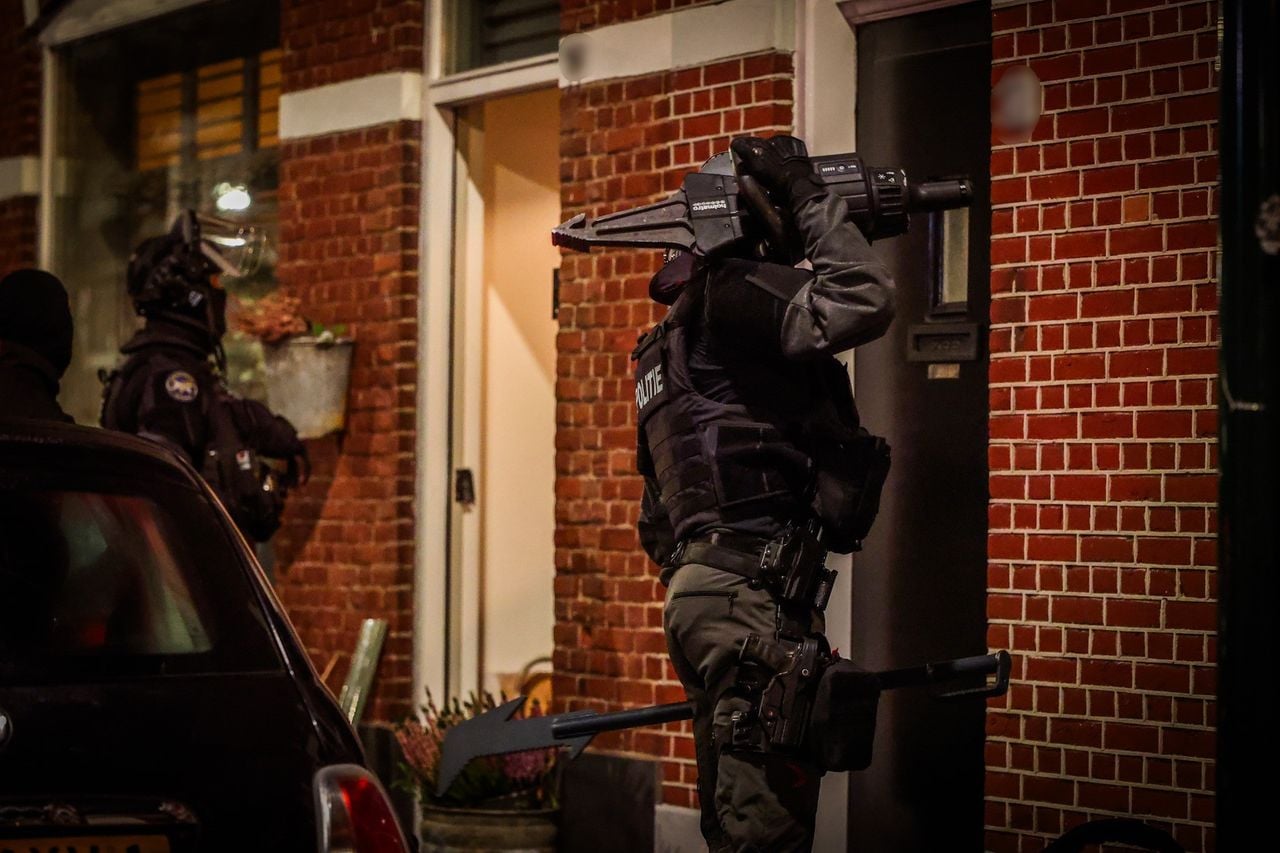 De inval in Helmond (foto: SQ Vision).