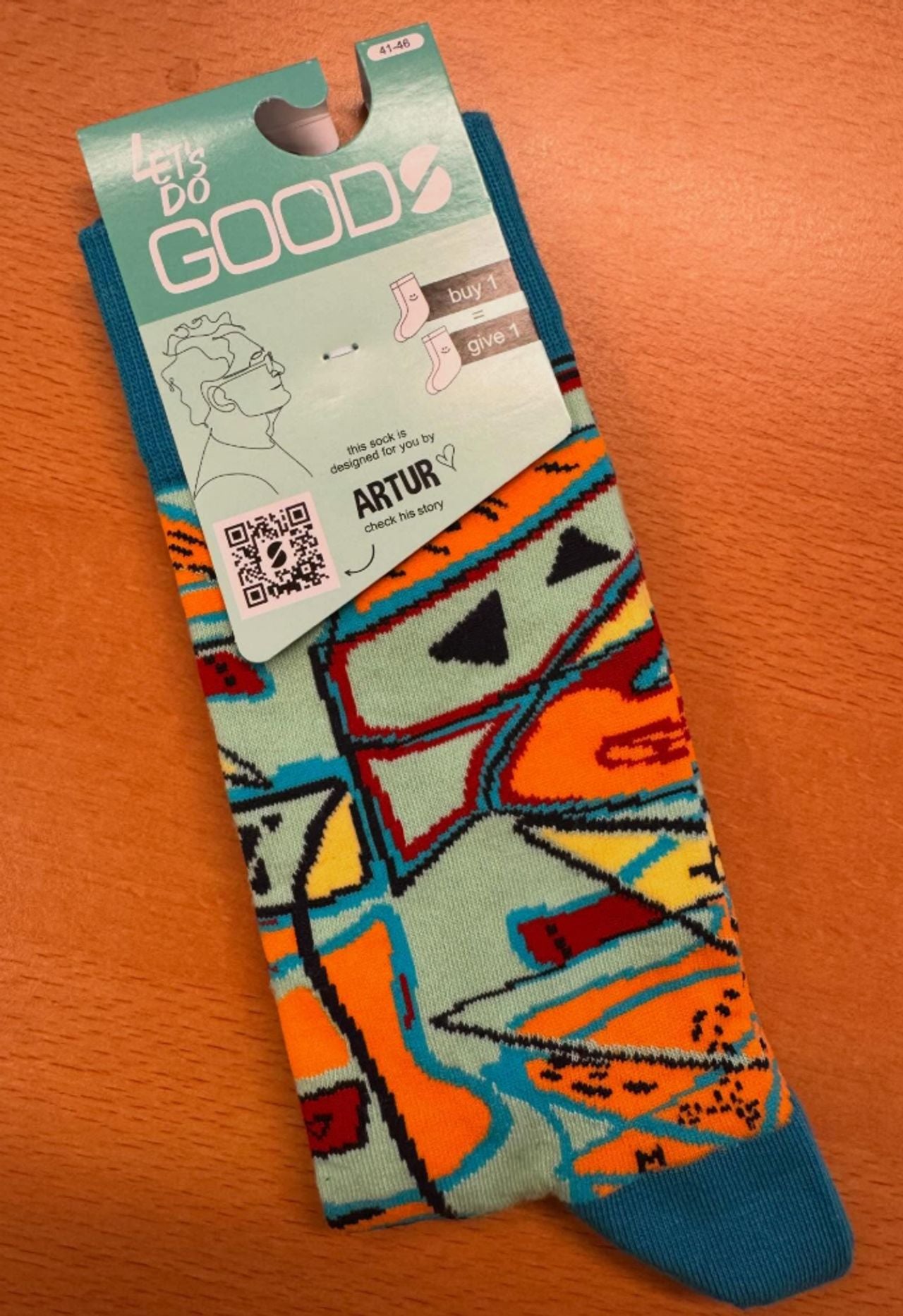 De sokken ontworpen door Arthur (foto: politie Helmond).