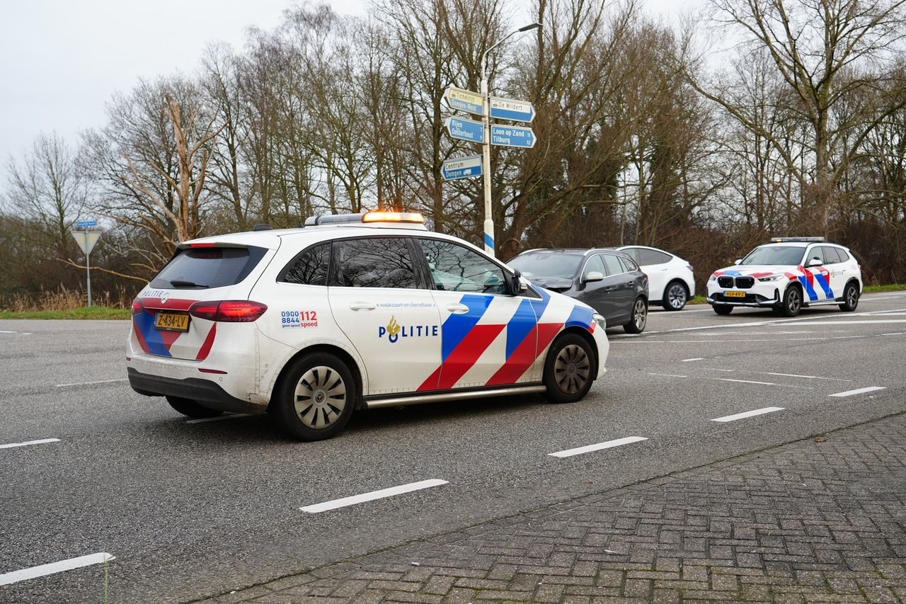 De botsing op de Kanaaldijk Noord in Dongen (foto: Jeroen Stuve/Persbureau Heitink).