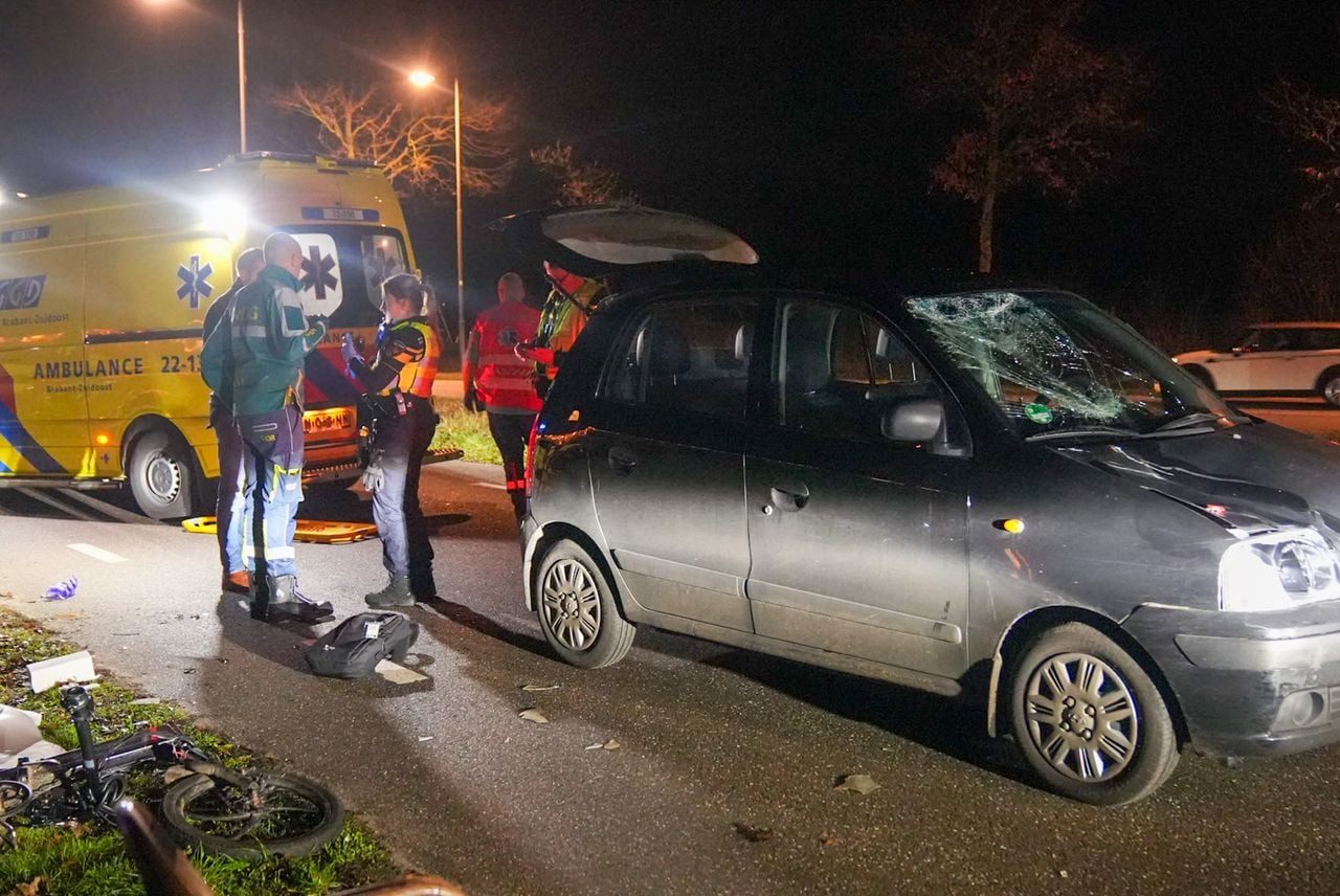 Een man raakte zwaargewond (Foto: Harrie Grijseels / Persbureau Heitink).
