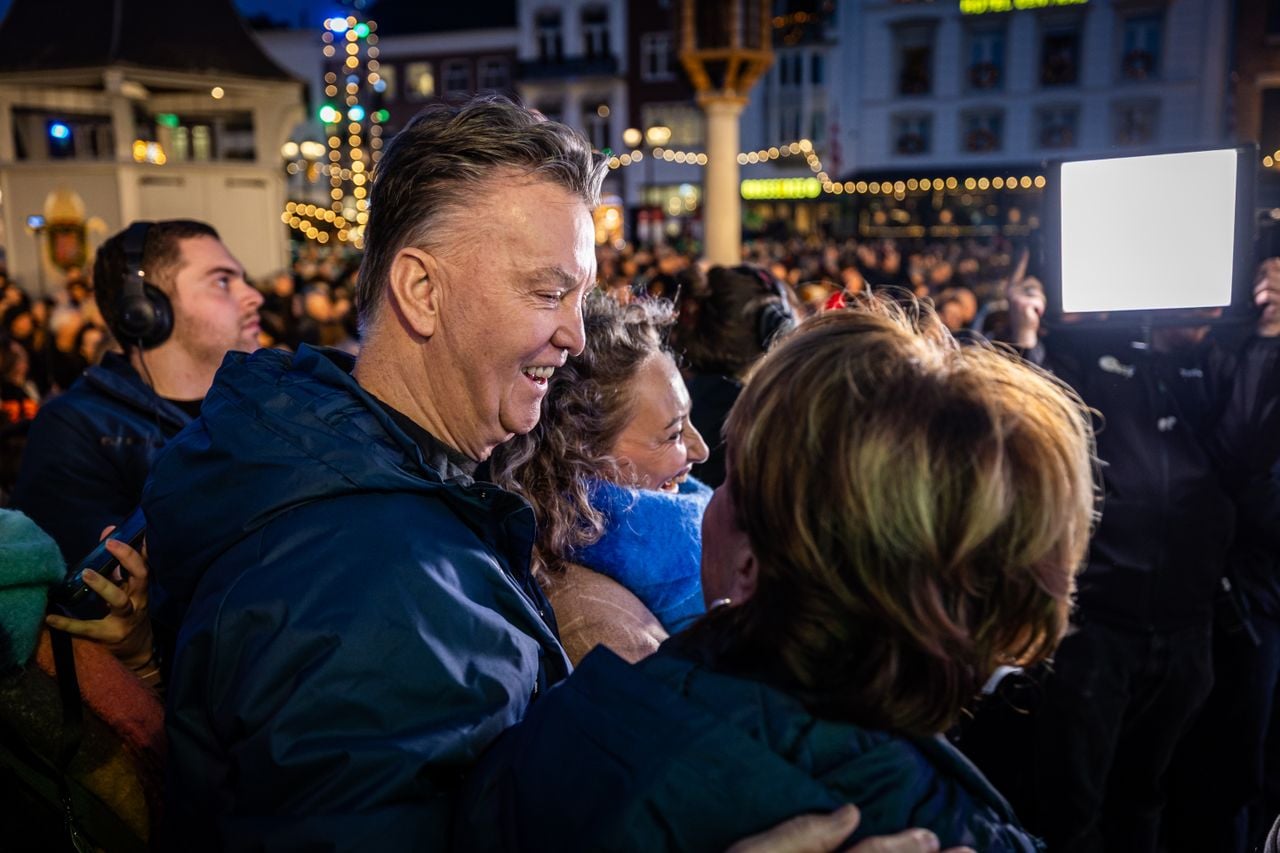 Louis van Gaal heeft het naar zijn zin in Den Bosch (foto: ANP).