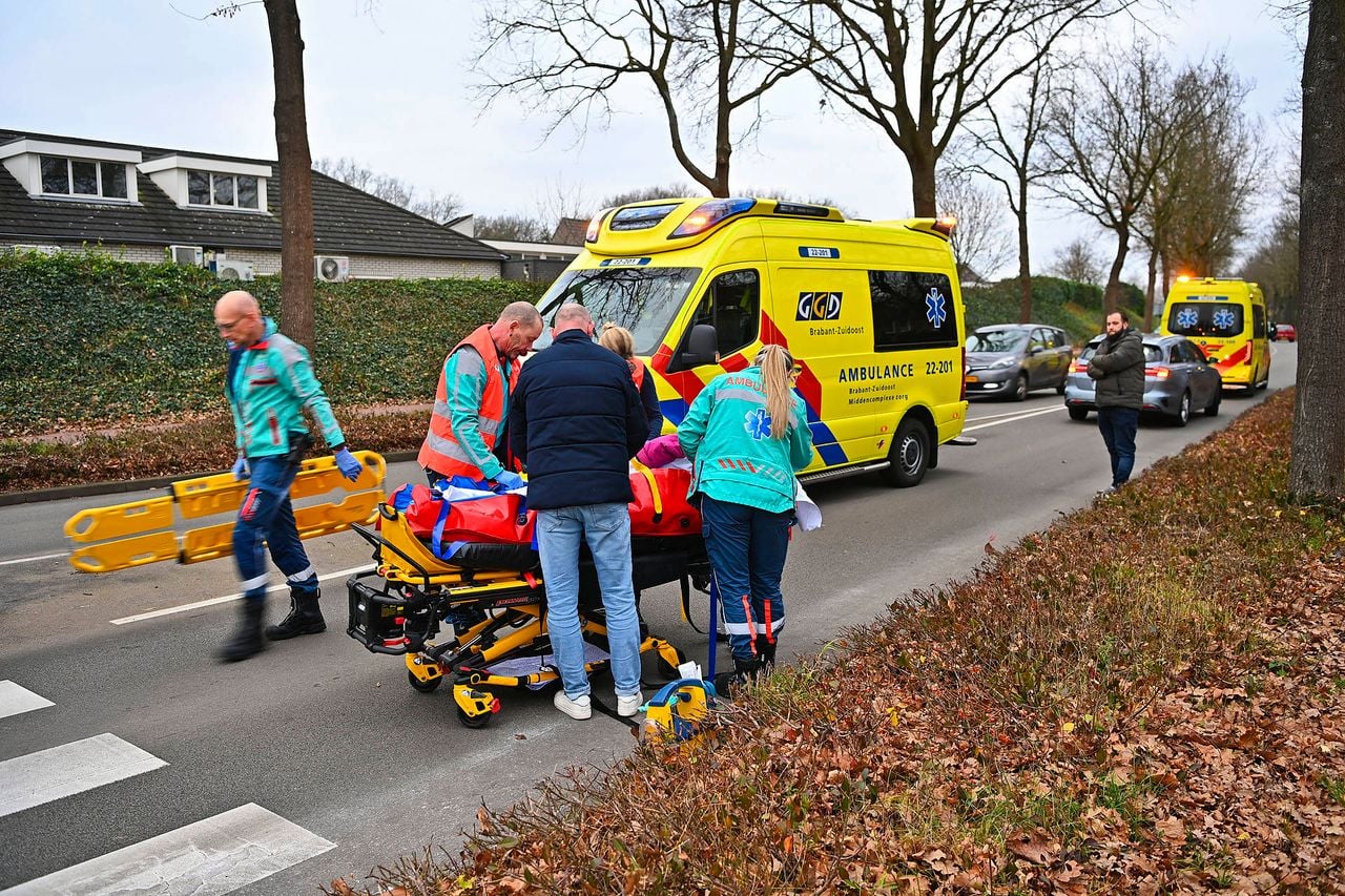 Een oudere vrouw raakte gewond (foto: Persbureau Heitink).