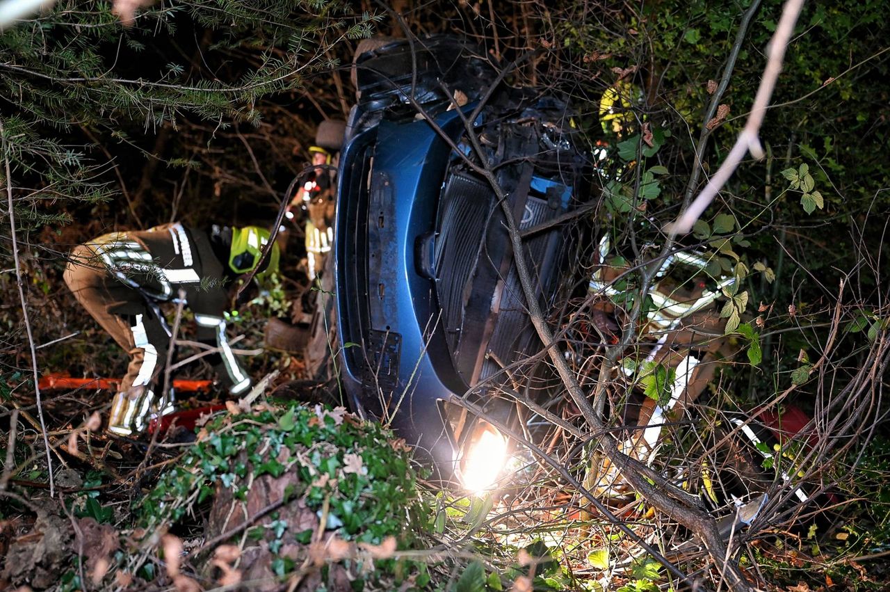 De man is naar het ziekenhuis gebracht (foto: Toby de Kort / Persbureau Heitink).