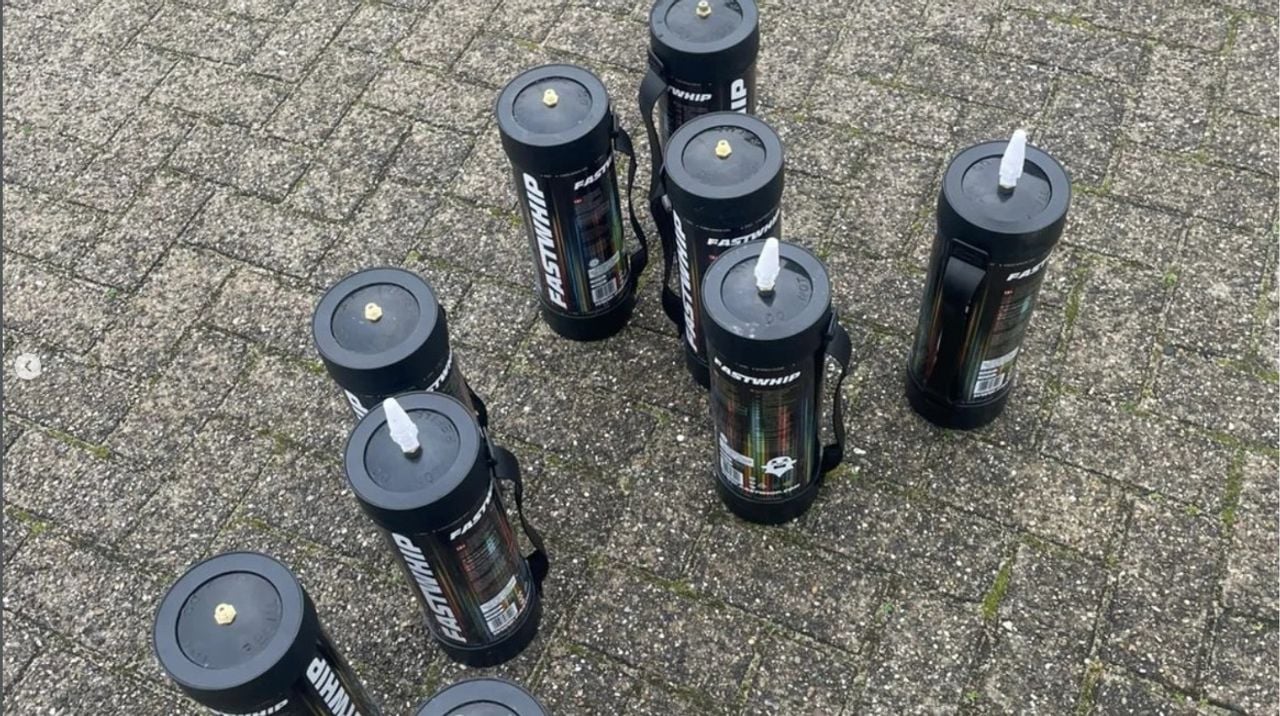 De man reed ook onder invloed van lachgas (Foto: Instagram / Wijkagent_denbosch_hintham.)