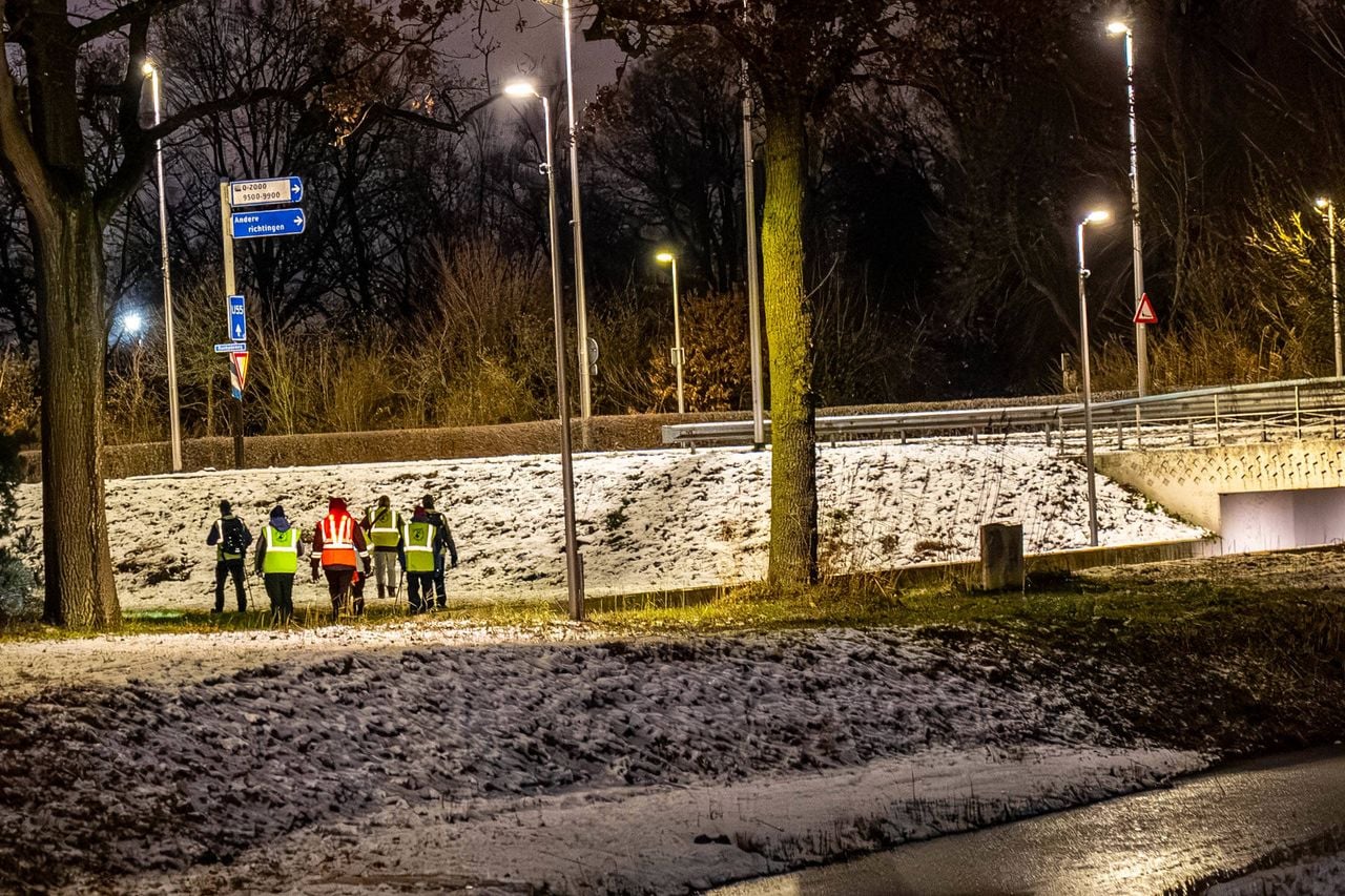 Zoektocht naar Mick op vrijdagavond (foto: Harrie Grijseels / Persbureau Heitink).