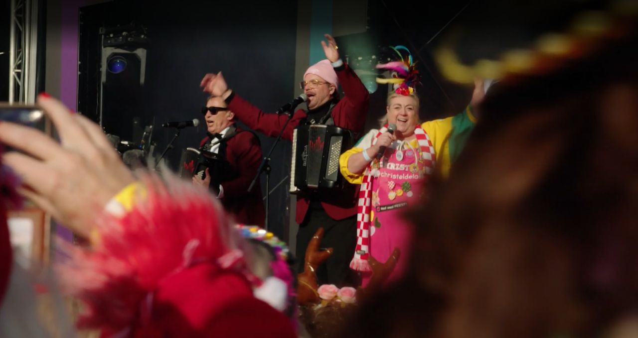 Tren, Bart en Christel op het podium in Roermond (Beeld: Omroep Brabant).