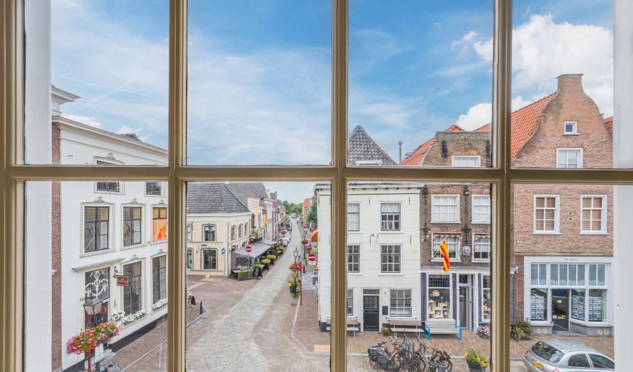 Uitzicht vanuit het huis (foto: Hans Janssen Makelaars Grave).