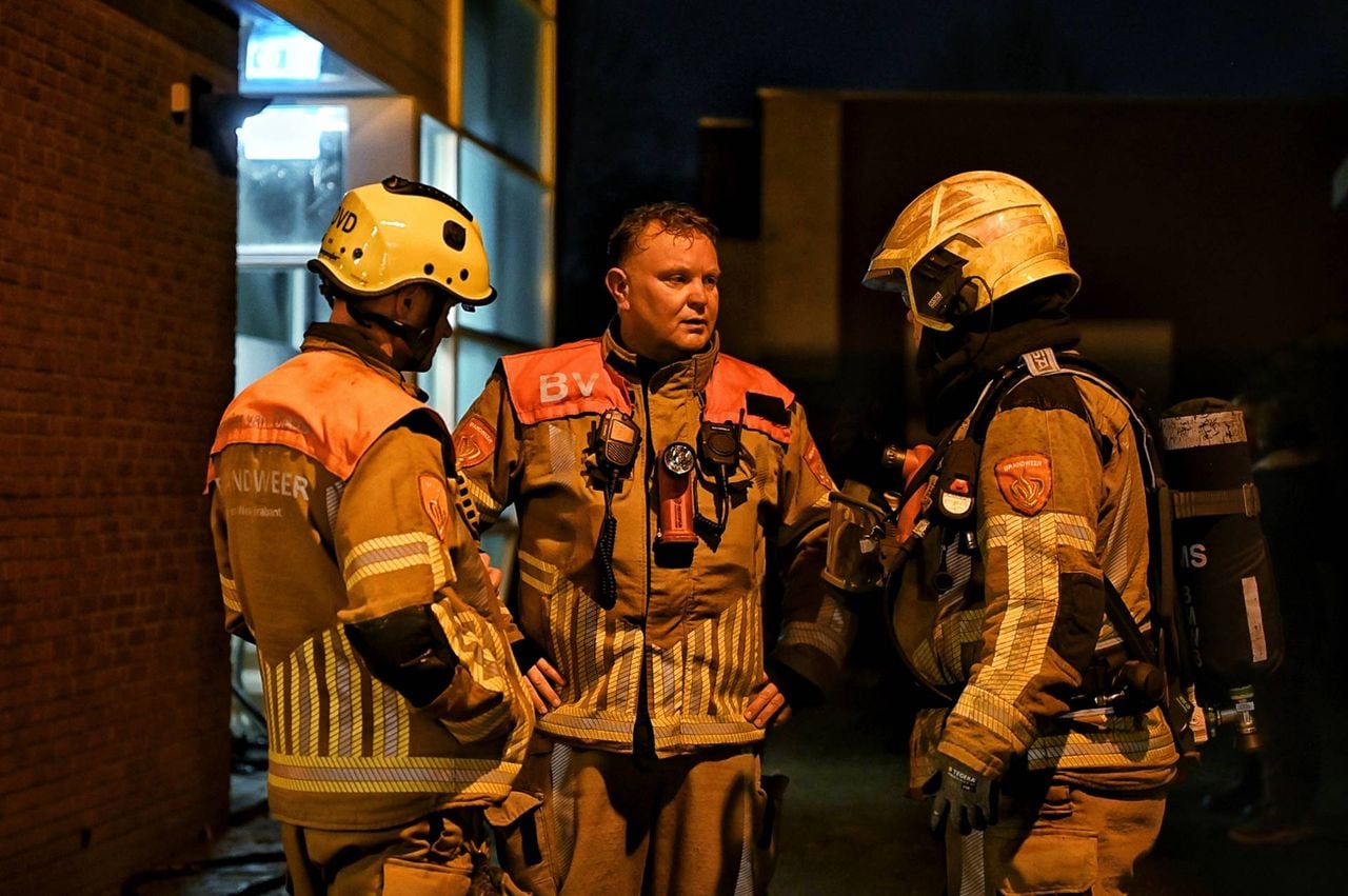 De hulpdiensten houden er rekening mee dat de brand in Oisterwijk met opzet is gesticht (foto: Toby de Kort/Persbureau Heitink).