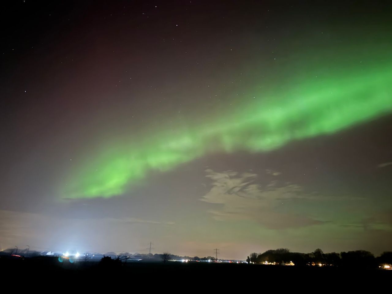 Het noorderlicht kleurde de hemel groen boven Nistelrode (foto: Natasja Kerkhof).