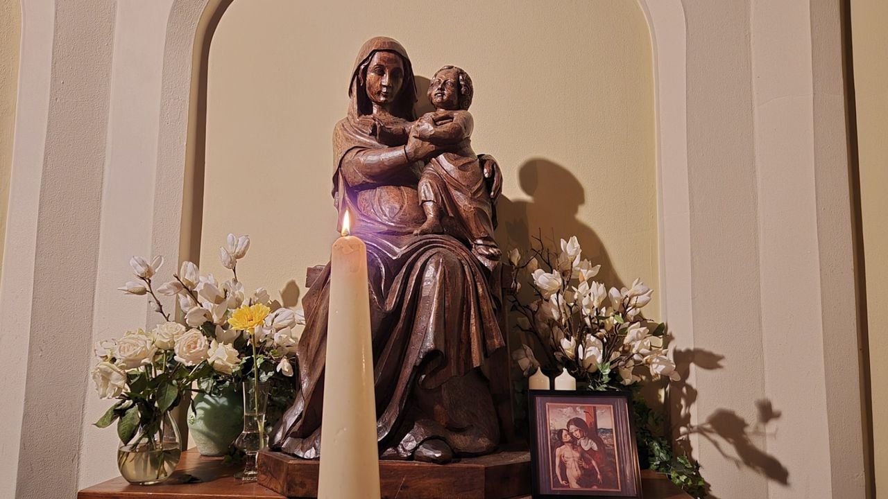 Nu staat er slechts een klein printje van het drieluik in de Sint-Jansbasiliek in Oosterhout (foto: Niek de Bruijn).