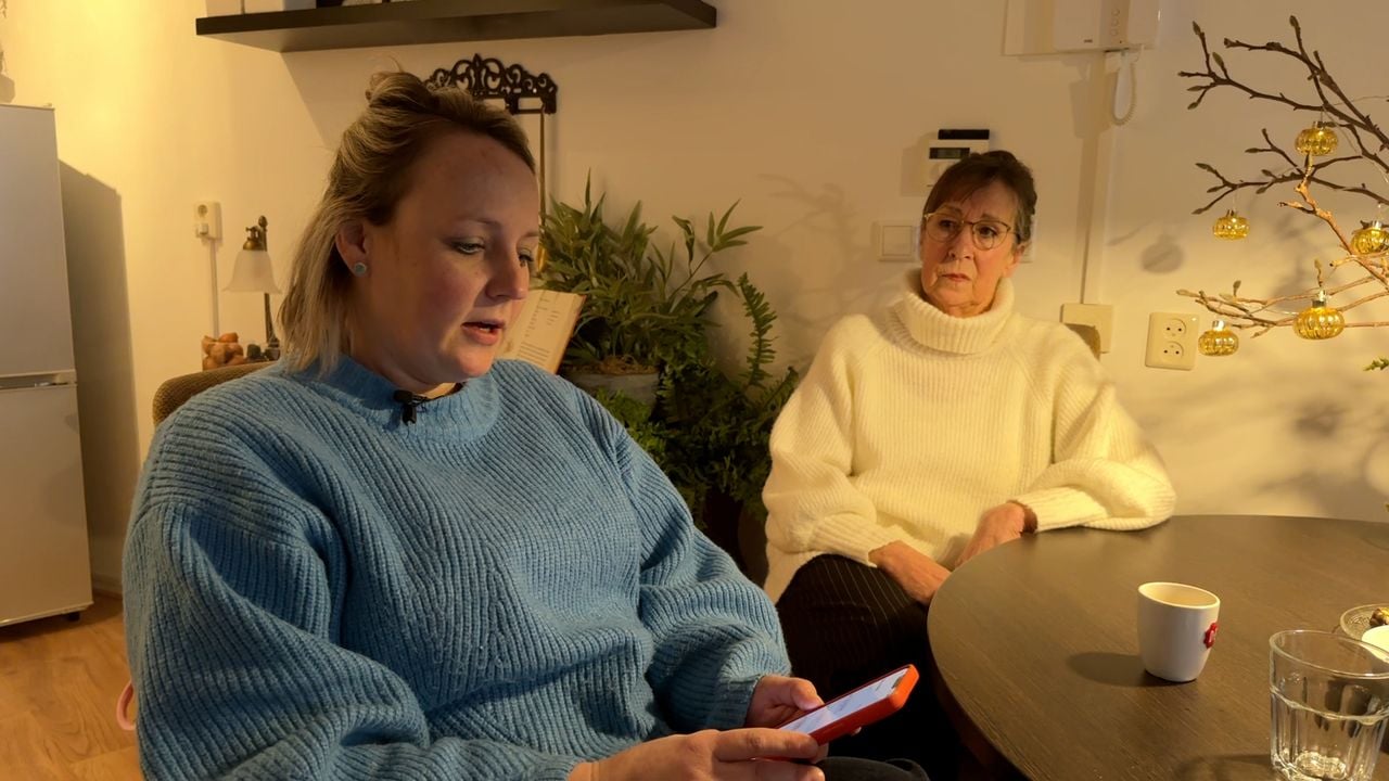 Dochter Nadim gebruikt de Dolly App voor moeder Germy.