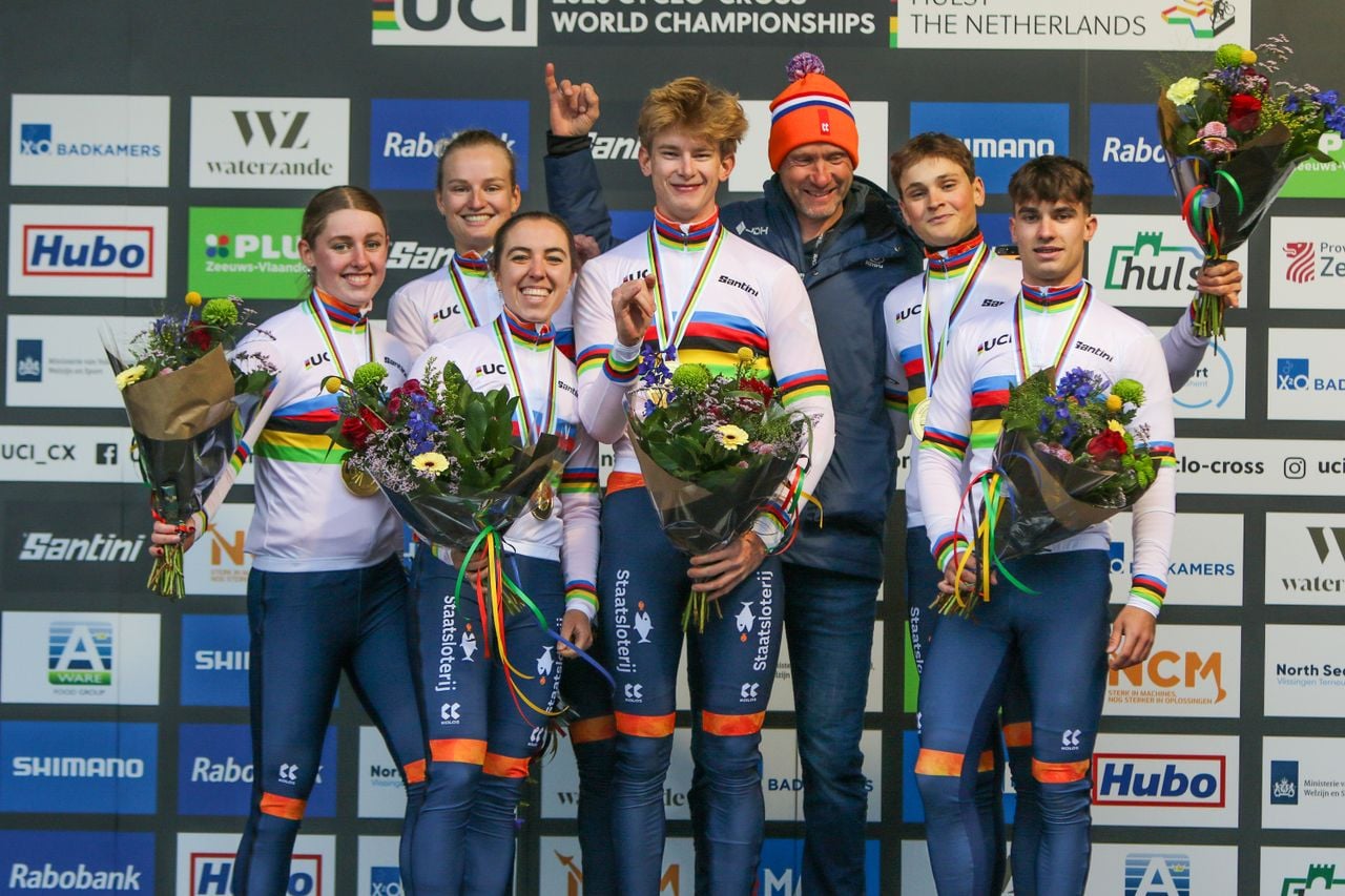 Delano Heeren (rechts) met de rest van de Nederlandse ploeg (foto: Dick Soepenberg, OrangePictures).