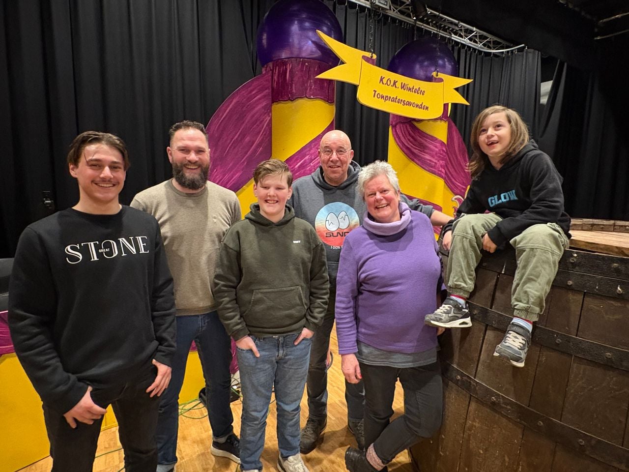 Harm en coach Erik, Tijl, initiatiefnemer Jeroen, coach Mars en Fons (foto: Karin Kamp)