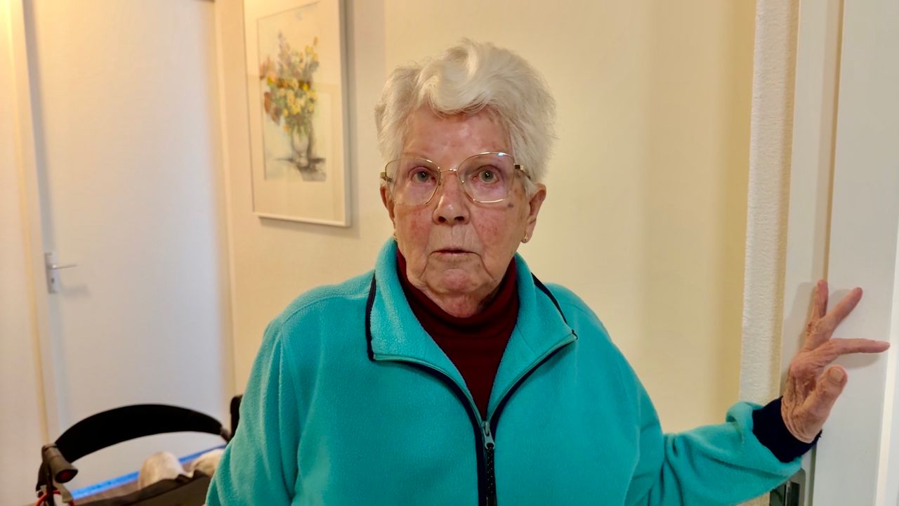 Buurvrouw Riet schrok wakker (foto: Jan Peels).