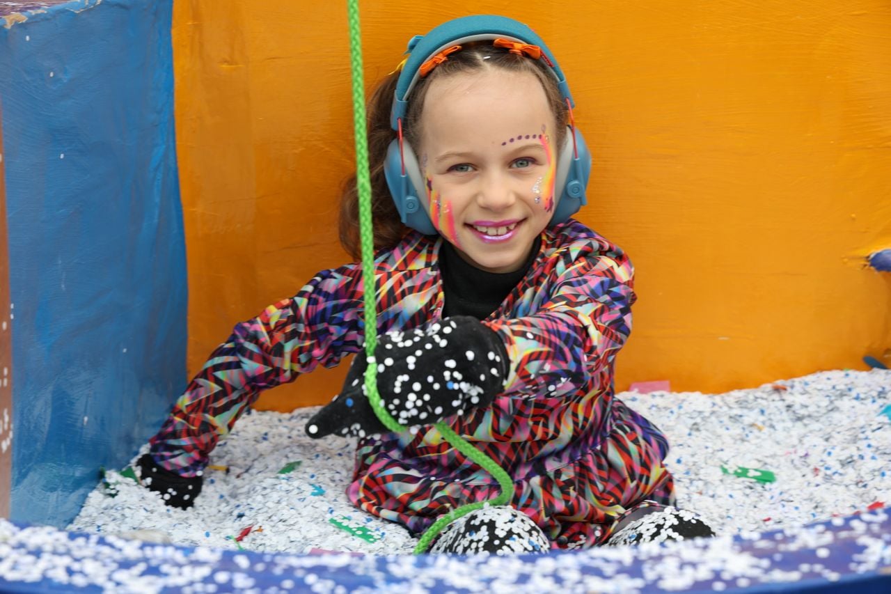 Feestje in de confetti (foto: Karin Kamp).