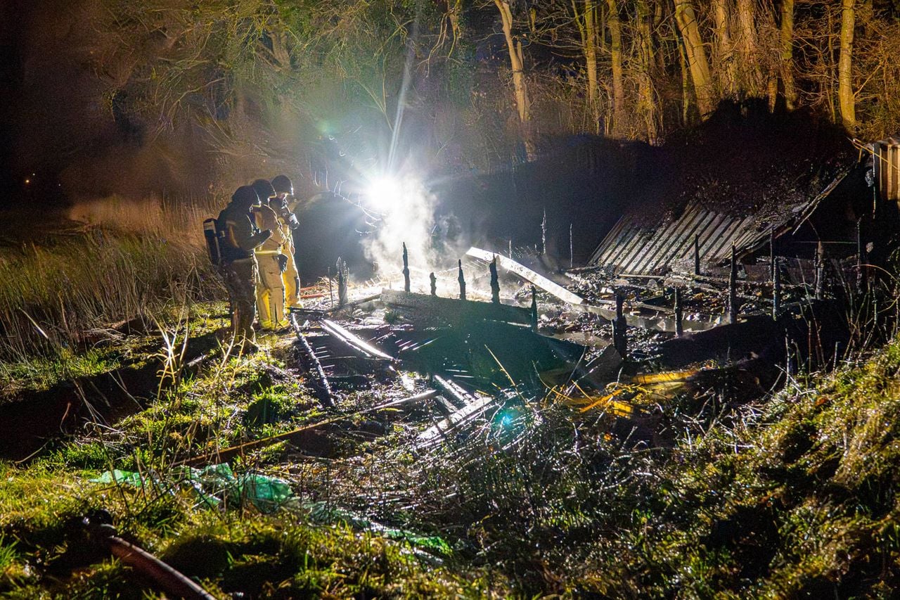 Stalbrand in Beek en Donk (foto: Harrie Grijseels / Persbureau Heitink). 