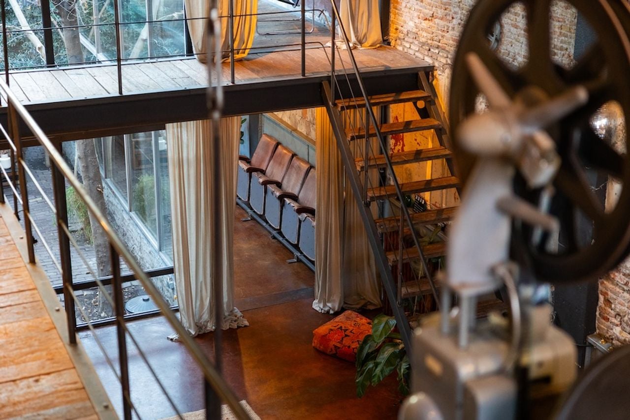 De oude bioscoop (foto: Van der Sande Makelaars).