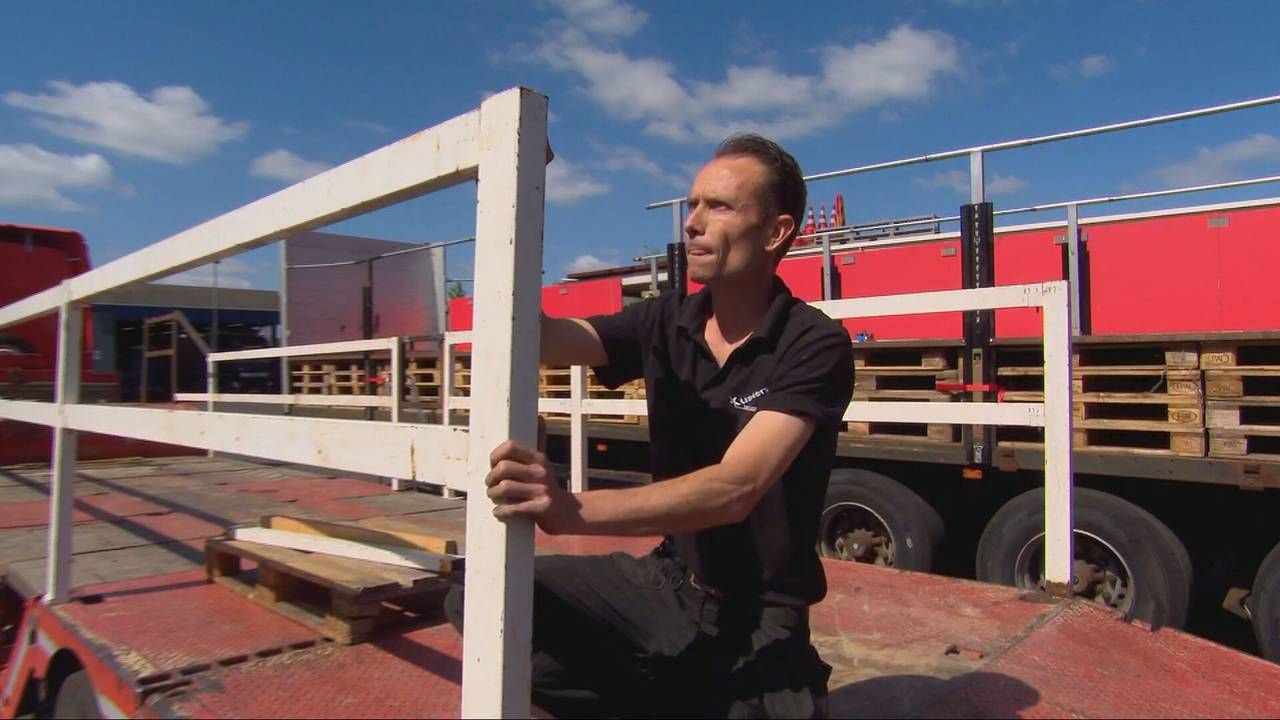 De eerdere opbouw van de platte kar voor PSV (foto: Omroep Brabant). 