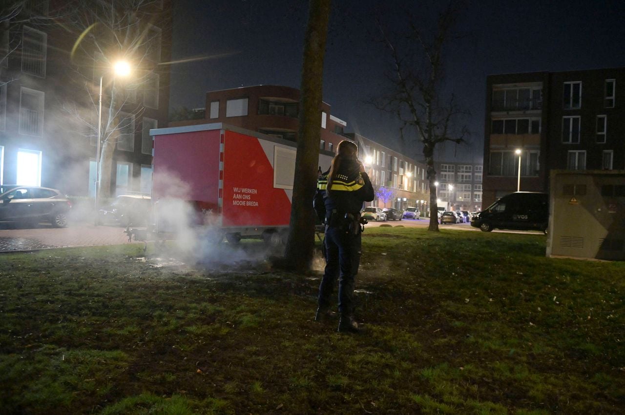 Er bleef alleen een hoopje plastic over (foto: Perry Roovers / Persbureau Heitink).