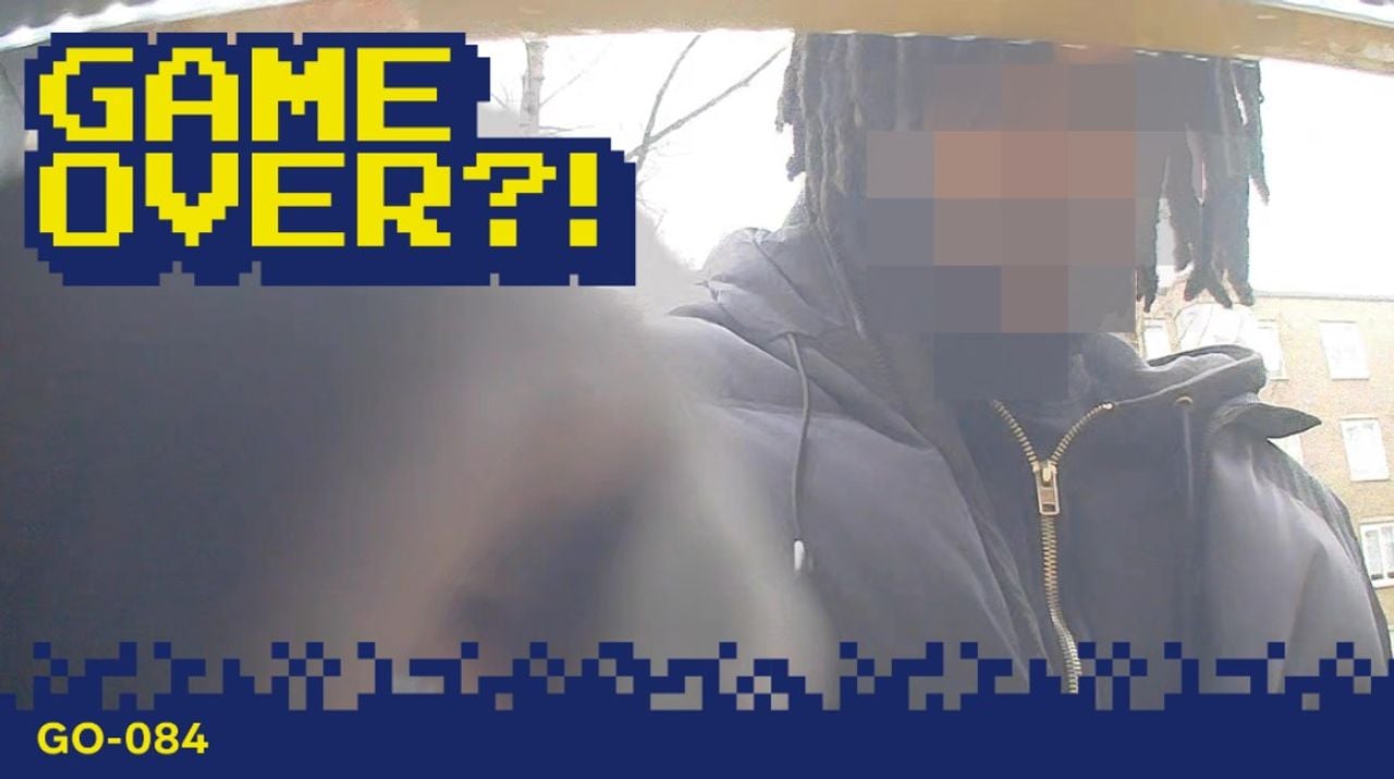 Een 69-jarige man uit Eersel trapte in een sms-bericht die van 'Mijn Overheid' leek te komen (foto: politie).