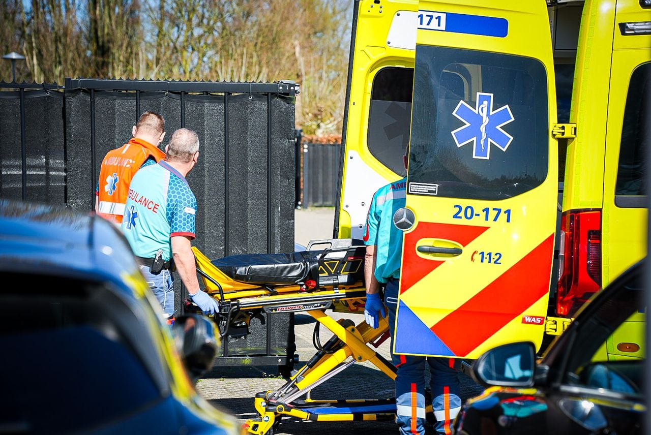 Man aangereden op politiebureau in Sprang-Capelle (foto: Persbureau Heitink).