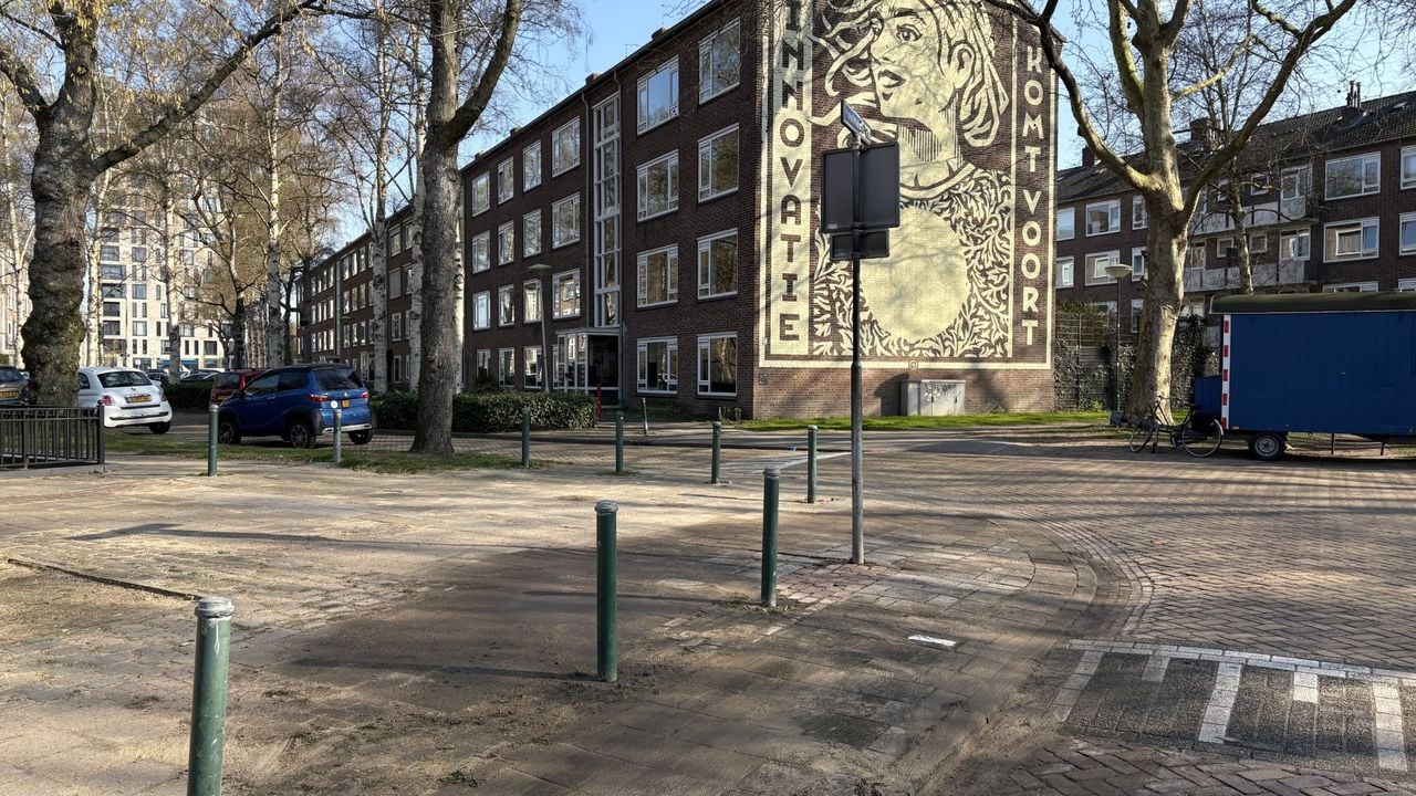 De plek waar in de nacht van woensdag op donderdag een dixi afbrandde (foto: Ruud Ritzen / Omroep Brabant).