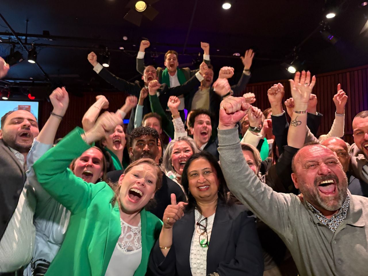 Feest bij het CDA in Eindhoven op de uitslagenavond (foto: Rogier van Son)
