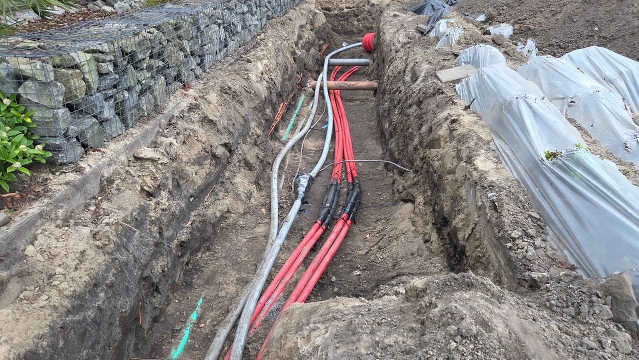 Onder de Brabantse straten en stoepen ligt het vol kabels en leidingen (foto: Noël van Hooft).