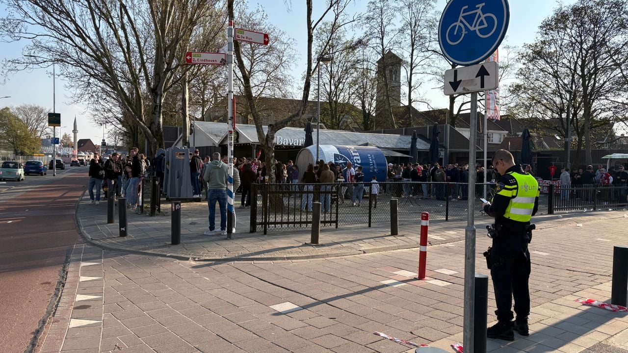 Ook bij supporterscafe De Aftrap heerst teleurstelling. Foto: Ruud Ritzen