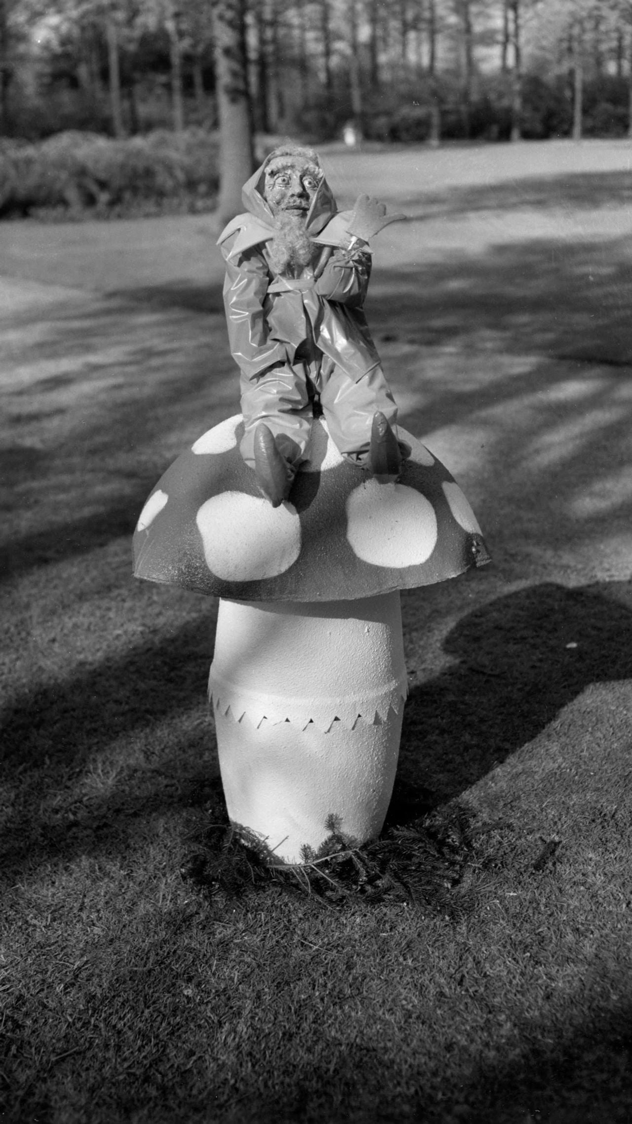 In de sprookjestuin stond ook een paddestoel (foto: Koninklijke Philips N.V. / Philips Company Archives).