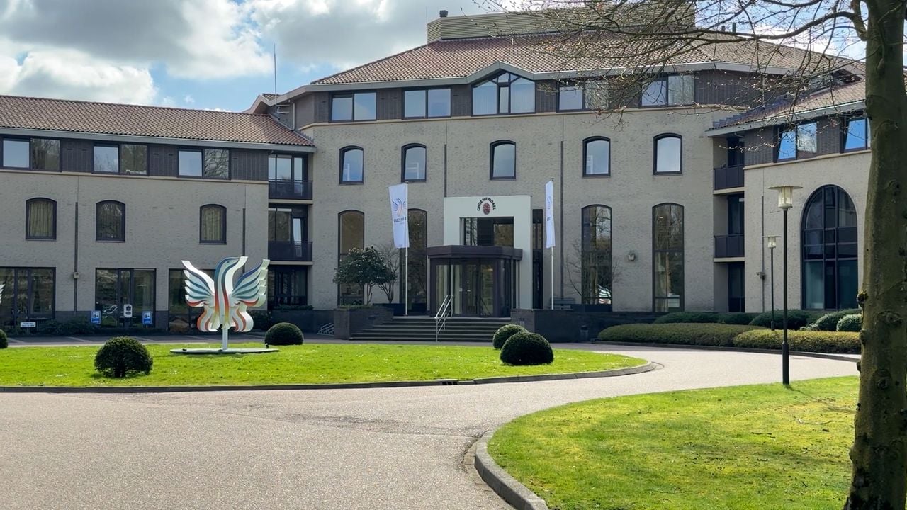 Het hoofdgebouw van de Yes We Can Clinic in Hilvarenbeek (foto: Omroep Brabant).