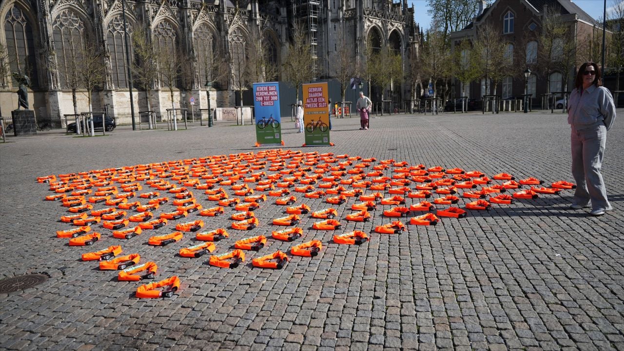 In het centrum van Den Bosch liggen 250 fietssloten en dit is waarom (foto: Rochelle Moes).