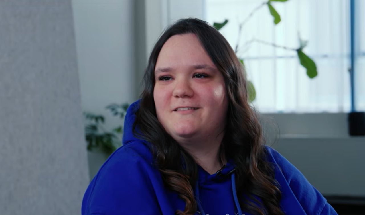 Elin in de aflevering van BOOS (foto: YouTube BOOS).