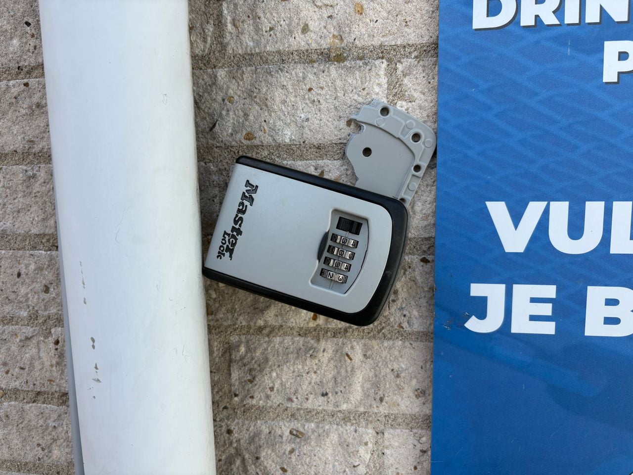 Dit sleutelkastje is geforceerd (foto: Raymond Merkx).