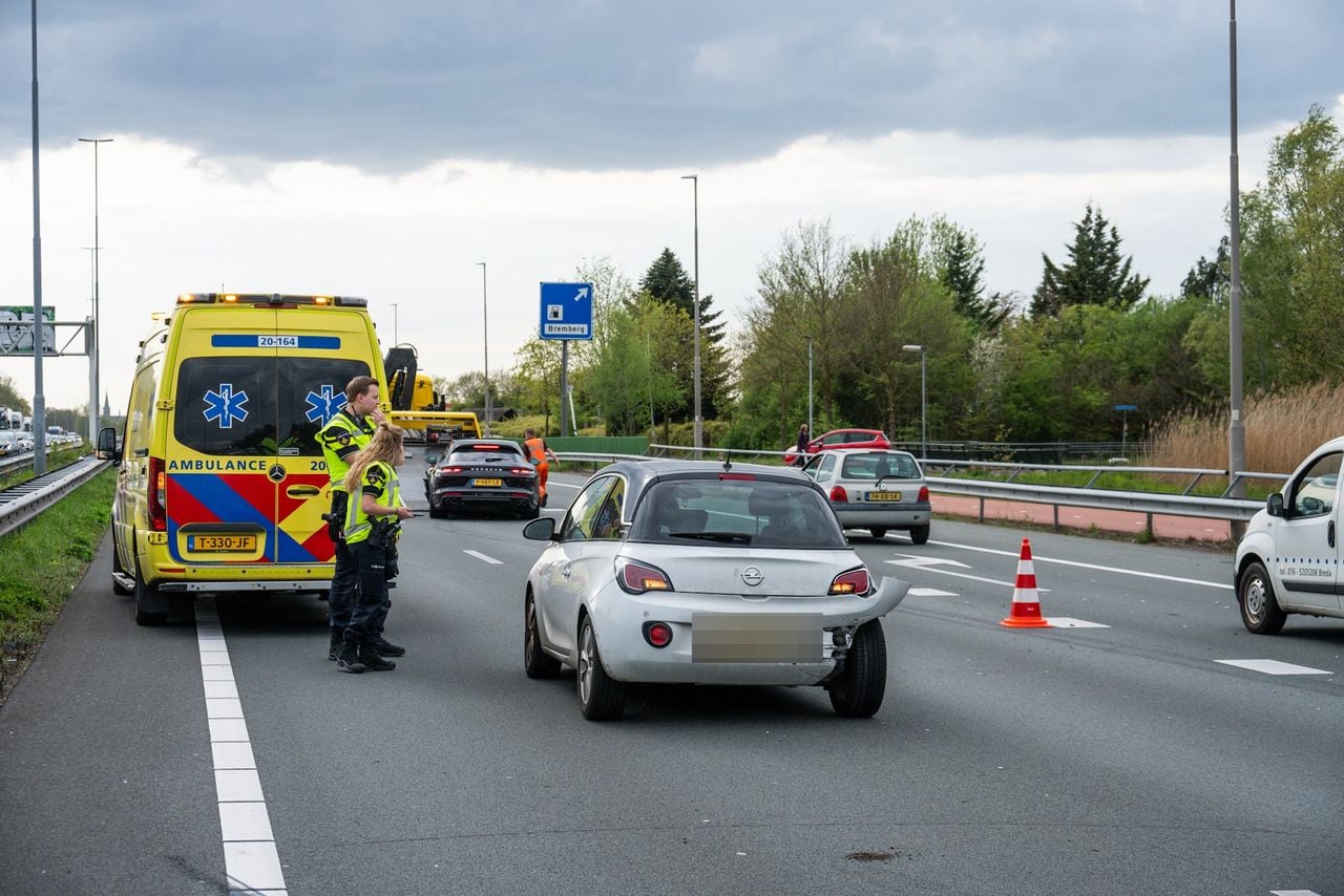 Niemand hoefde mee naar het ziekenhuis (foto: Tom van der Put / Persbureau Heitink).