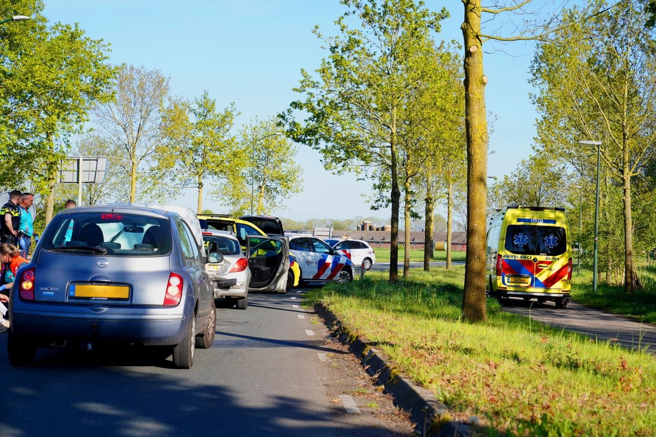 De weg was een tijdje dicht (foto: Bart Meesters / Persbureau Heitink).