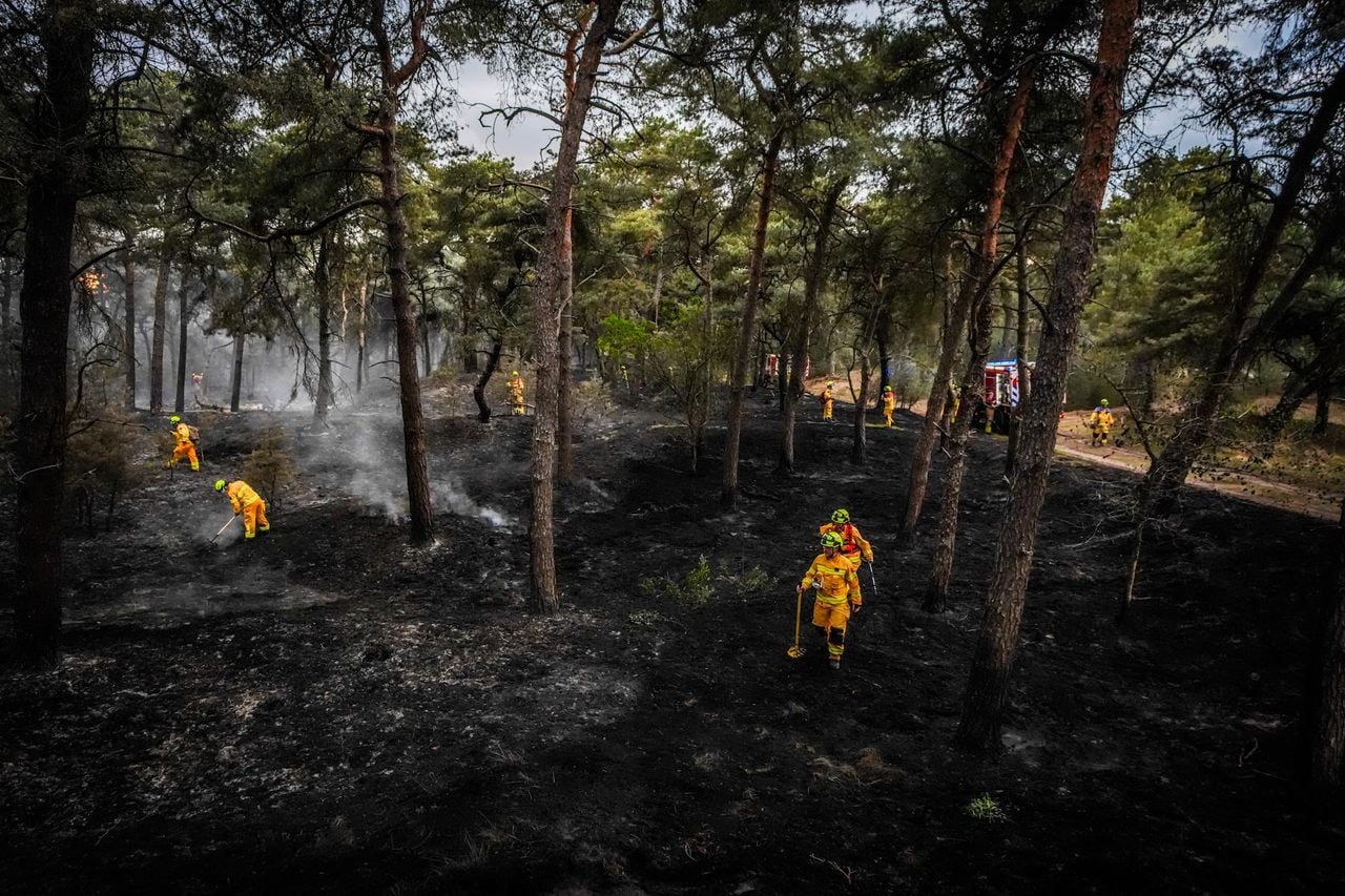 De handcrews toen ze nog aan het werk mochten (foto: SQ Vision).