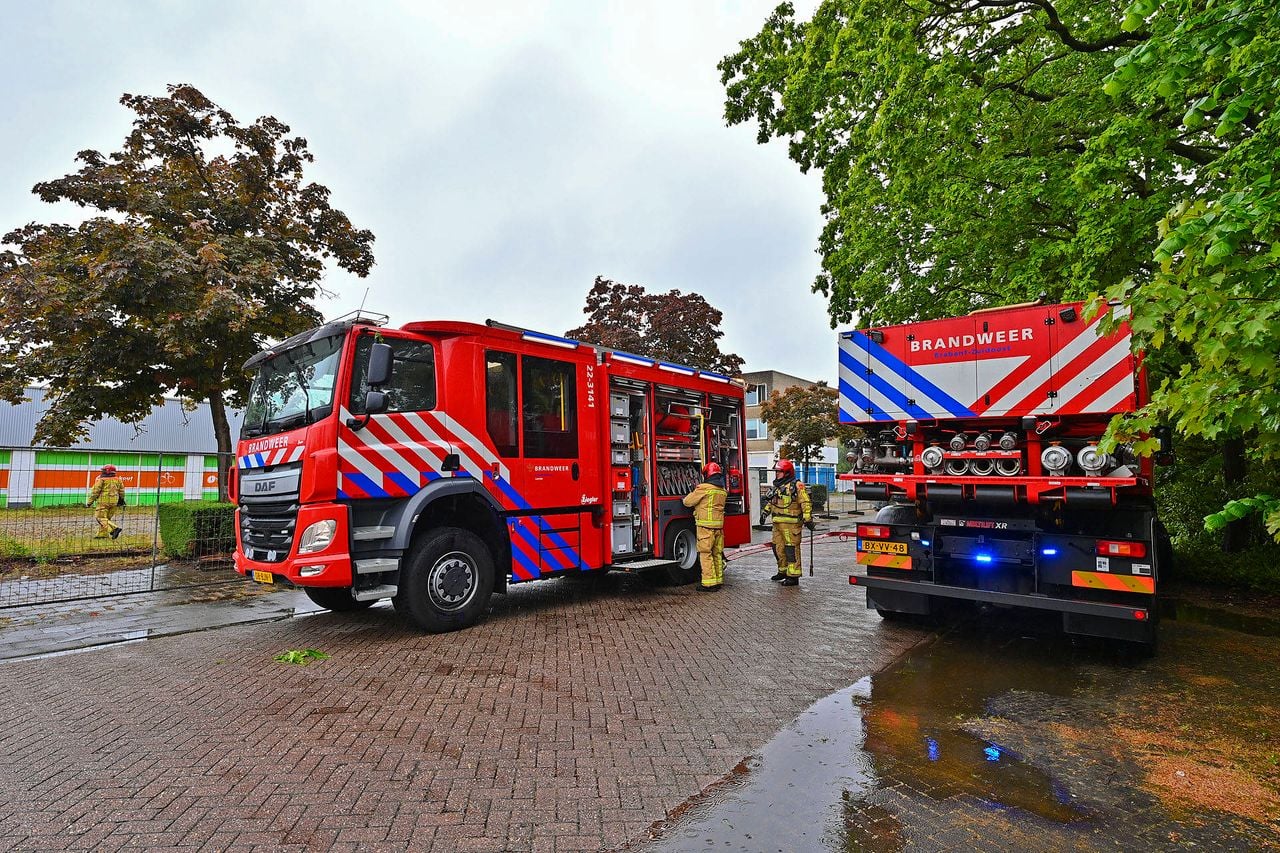 Brand in leegstaand pand Valkenswaard (foto: Rico Vogels / Persbureau Heitink). 