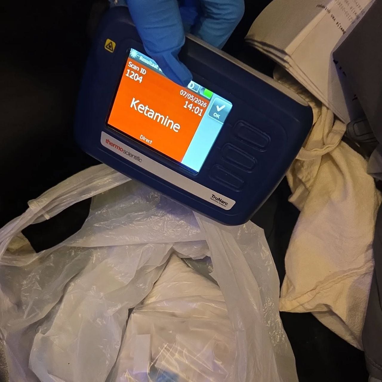 Drie personen zijn aangehouden (foto: Politie Basisteam Maasland).