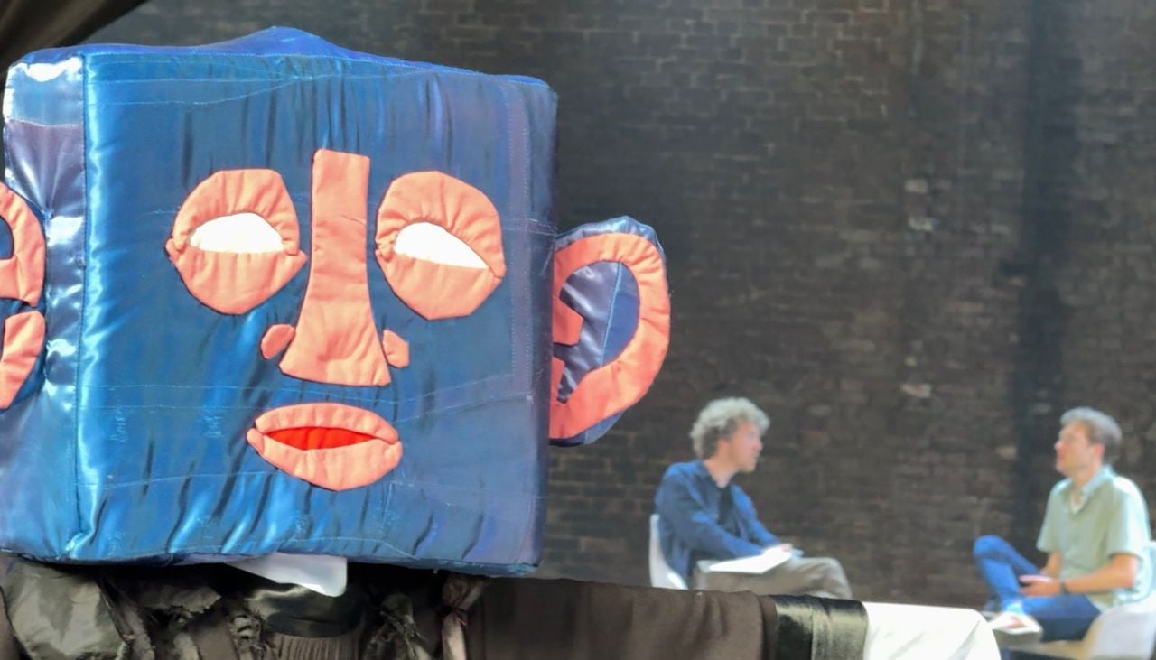 Praten met een filosoof tussen kunst.